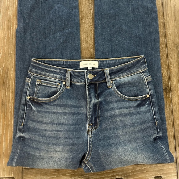 Risen Jeans - Picture 2 of 12